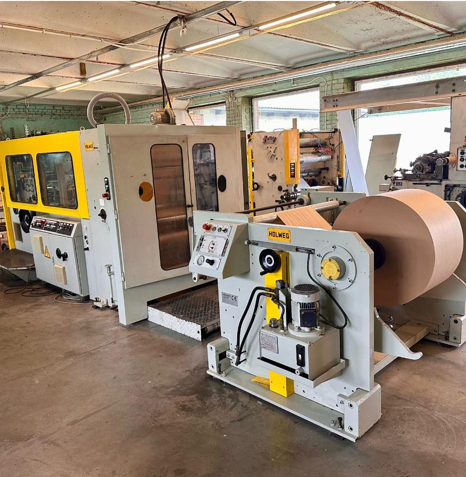 Line with unwinder and printing section